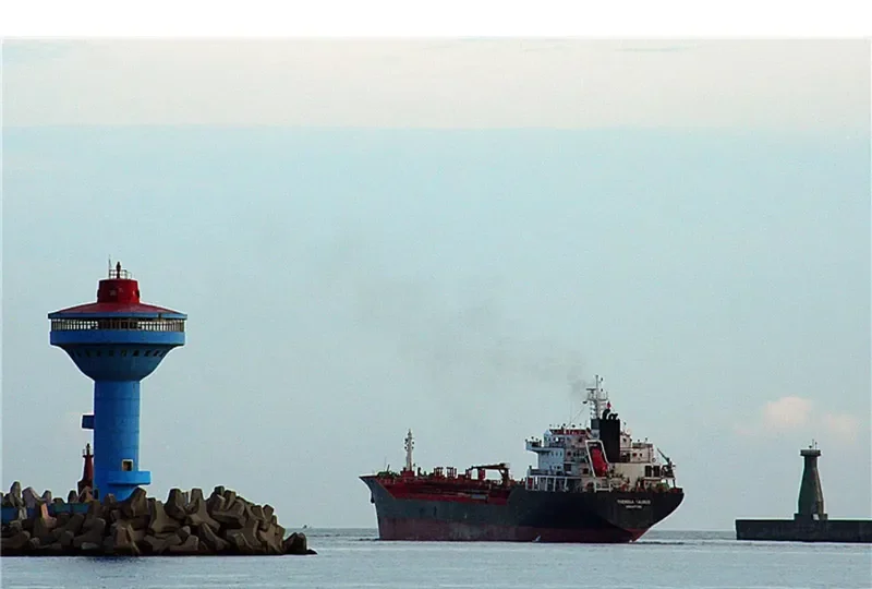 THERESA TAURUS Tanker IMO 9348522 photo 5