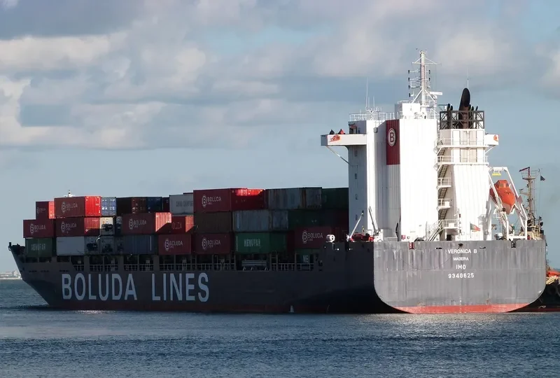 VERONICA B Container Ship IMO 9348625 photo 6