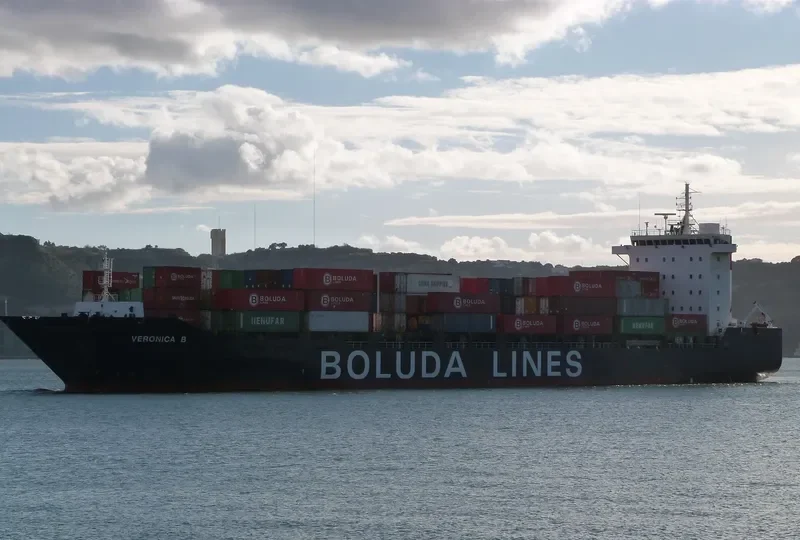 VERONICA B Container Ship IMO 9348625 photo 8