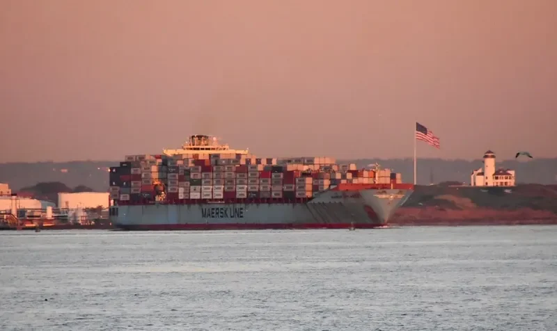 MAERSK ATLANTA Container Ship IMO 9348649 photo 6