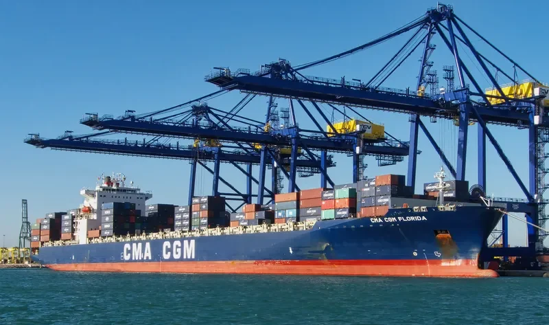 CMA CGM FLORIDA Container Ship IMO 9348704 photo 8