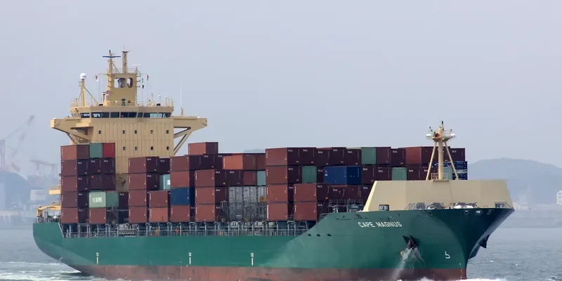 CAPE MAGNUS Container Ship IMO 9348900 photo 9