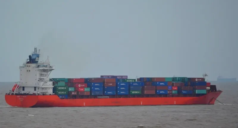 X PRESS KARAKORAM Container Ship IMO 9348924