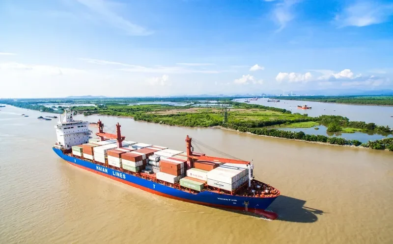 EASTAWAY JAMUNA Container Ship IMO 9348998 photo 2