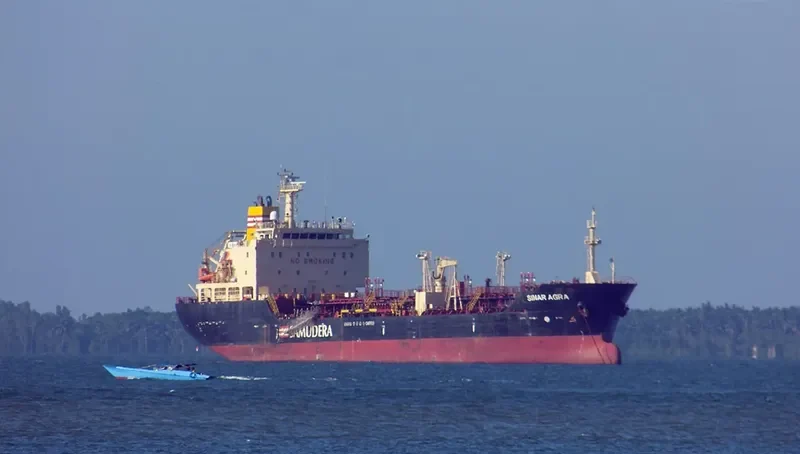 SINAR AGRA Tanker IMO 9349124 photo 3