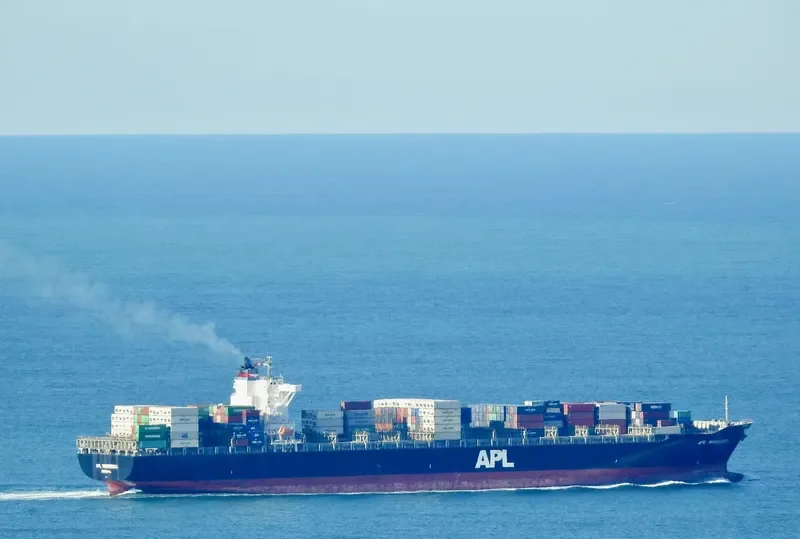 APL MINNESOTA Container Ship IMO 9350018 photo 2