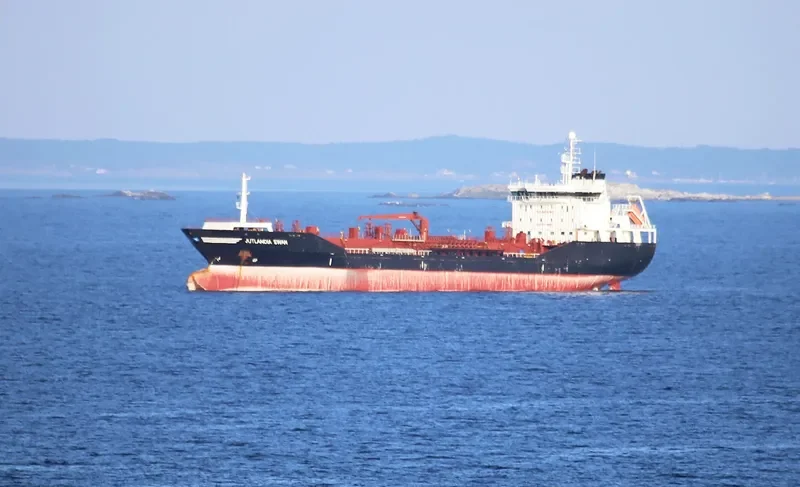 JUTLANDIA SWAN Tanker IMO 9350757 photo 10