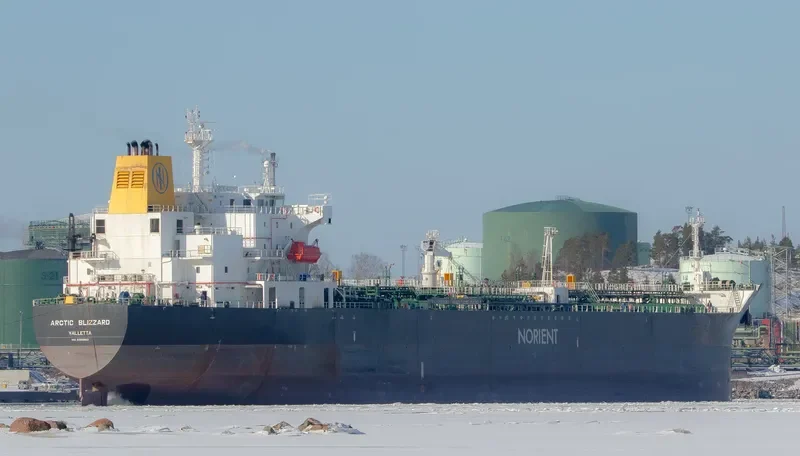 ARCTIC BLIZZARD Tanker IMO 9350862 photo 8