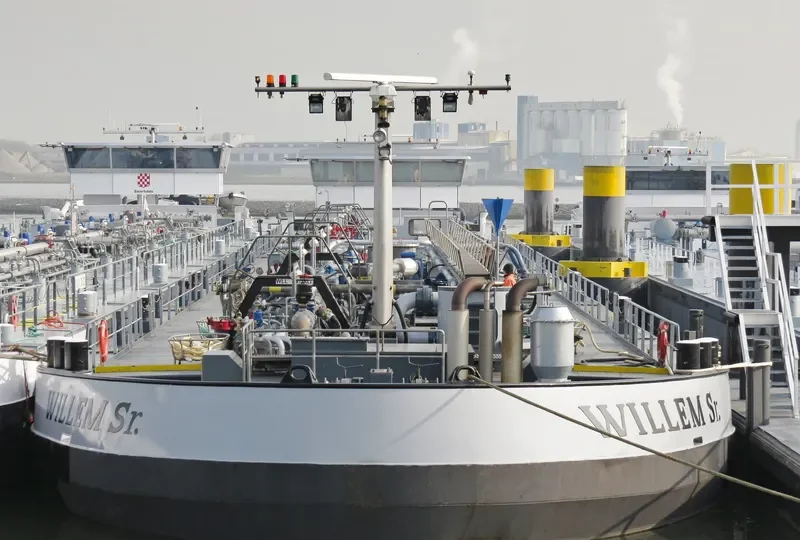 WILLEM SR. Tanker IMO 9350941 photo 10