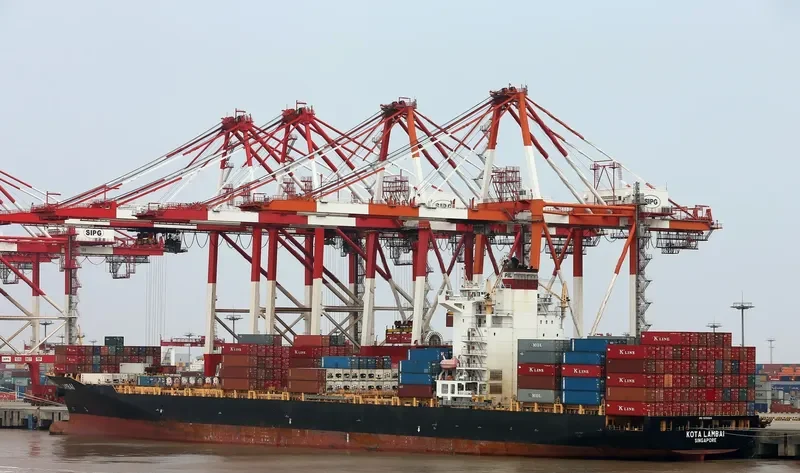 KOTA LAMBAI Container Ship IMO 9351024 photo 8