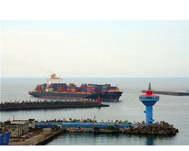 KOTA LAMBANG Container Ship IMO 9351036 photo 3