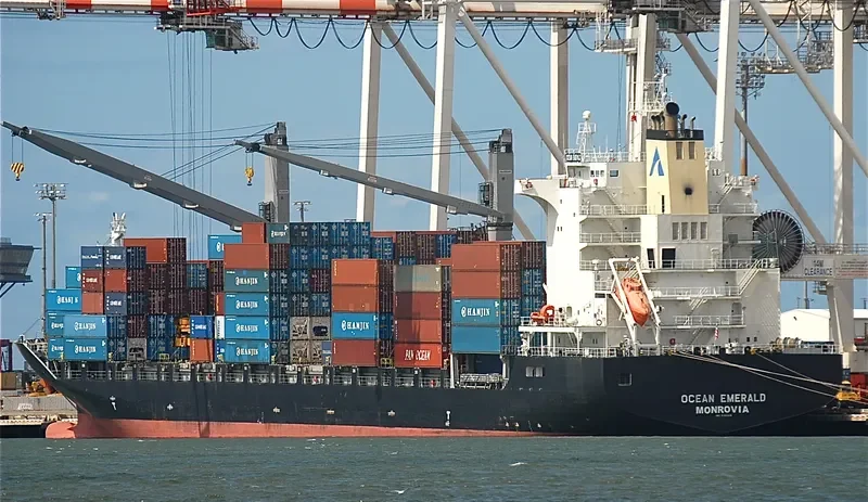 TASMAN STRAIT Container Ship IMO 9351218 photo 9