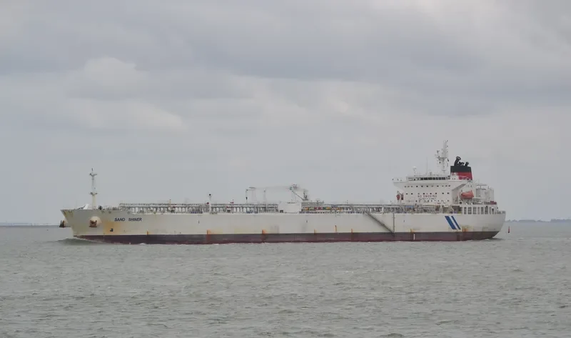 SAND SHINER Tanker IMO 9351440 photo 7