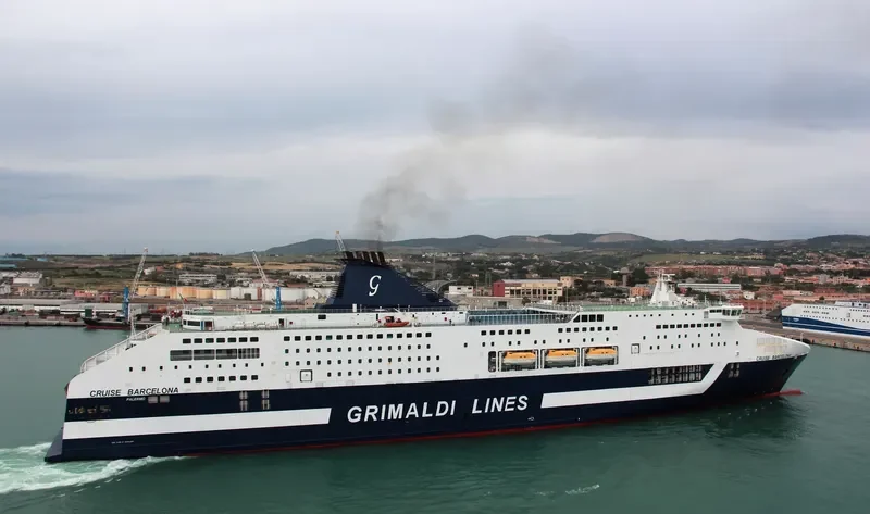 CRUISE BARCELONA Ro-Ro IMO 9351488 photo 2