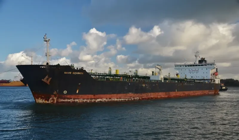 NAVE EQUINOX Tanker IMO 9351634 photo 2