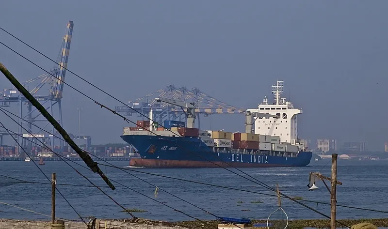 OEL INDIA Container Ship IMO 9351816