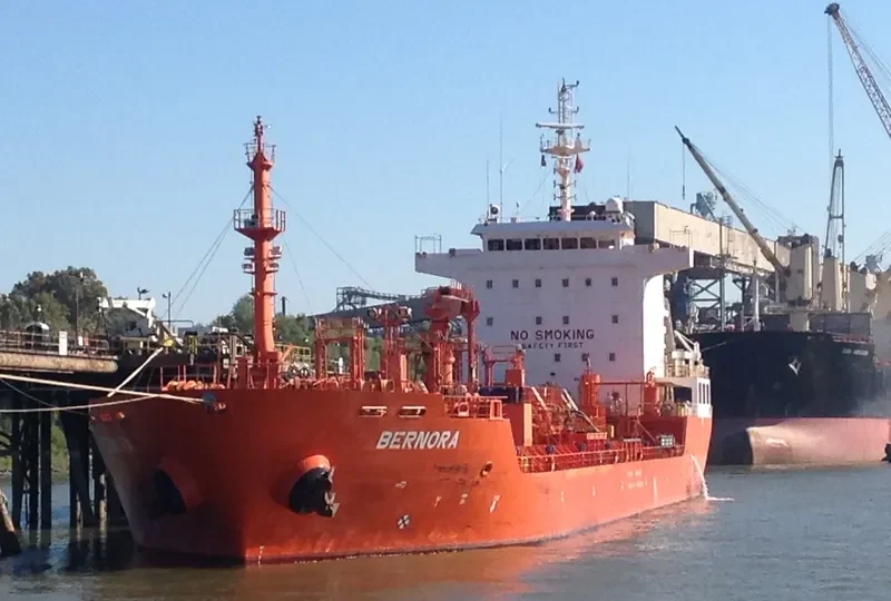 BERNORA Tanker IMO 9352145 photo 8