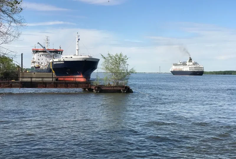 SARAH DESGAGNES Tanker IMO 9352171 photo 2