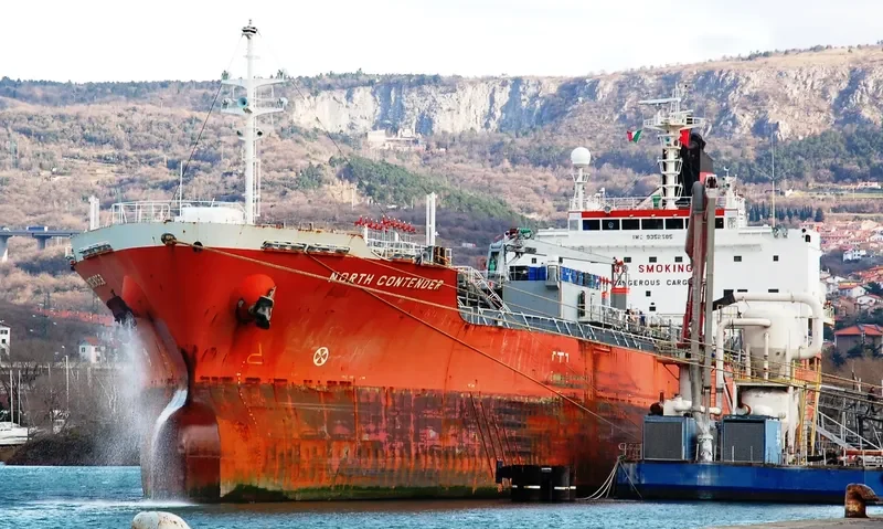 PETROLIMEX 20 Tanker IMO 9352585 photo 4