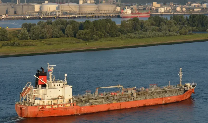 PETROLIMEX 20 Tanker IMO 9352585 photo 8