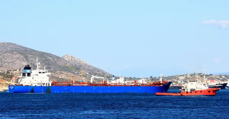 LOUIE Tanker IMO 9353113 photo 2