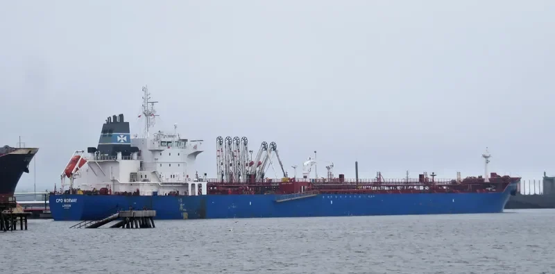 LOUIE Tanker IMO 9353113 photo 8