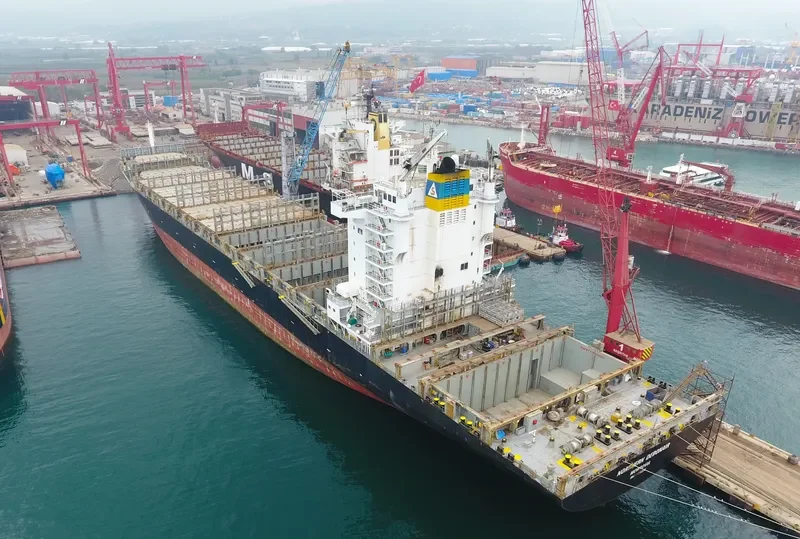 NORTHERN DEBONAIR Container Ship IMO 9353228 photo 5