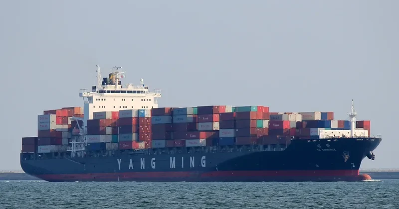 YM EMINENCE Container Ship IMO 9353254 photo 5