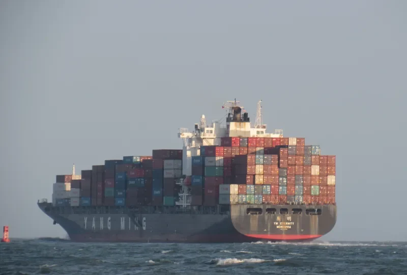 YM ETERNITY Container Ship IMO 9353292 photo 2