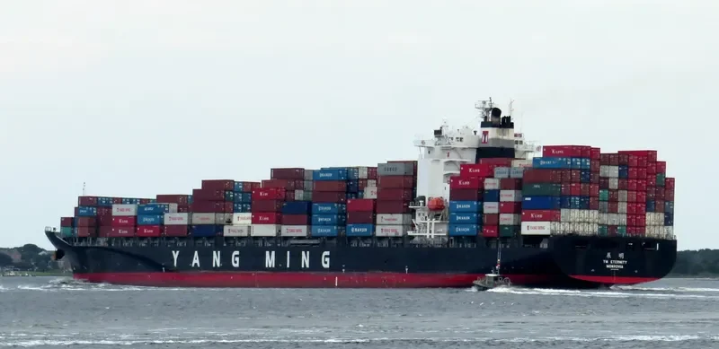 YM ETERNITY Container Ship IMO 9353292 photo 3