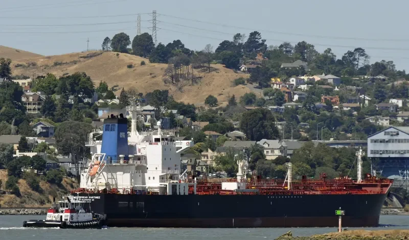 OVERSEAS MARTINEZ Tanker IMO 9353589 photo 6