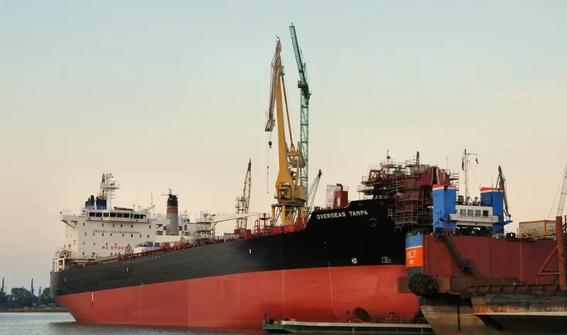OVERSEAS TAMPA Tanker IMO 9353606 photo 5