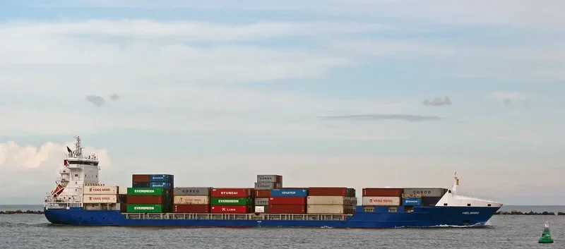 LOLA B Container Ship IMO 9353723 photo 7
