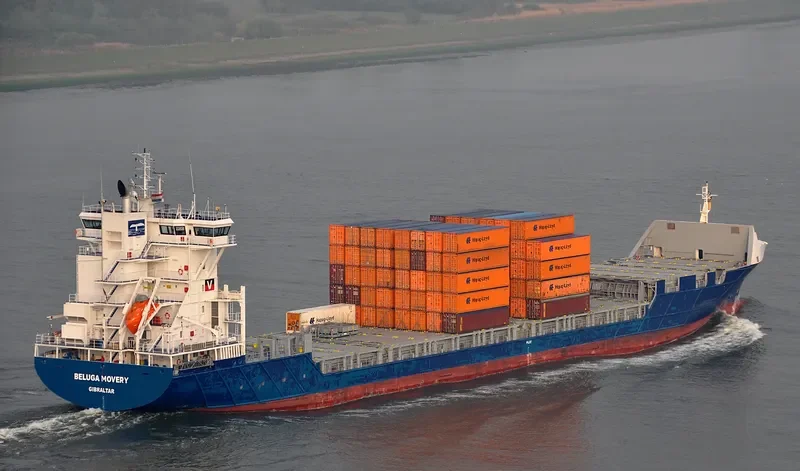 LOLA B Container Ship IMO 9353723 photo 10