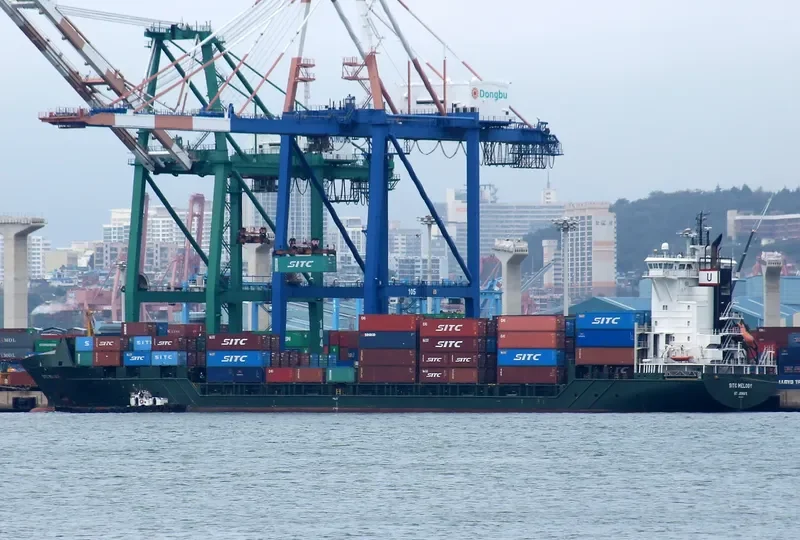 UNISKY Container Ship IMO 9353747 photo 10