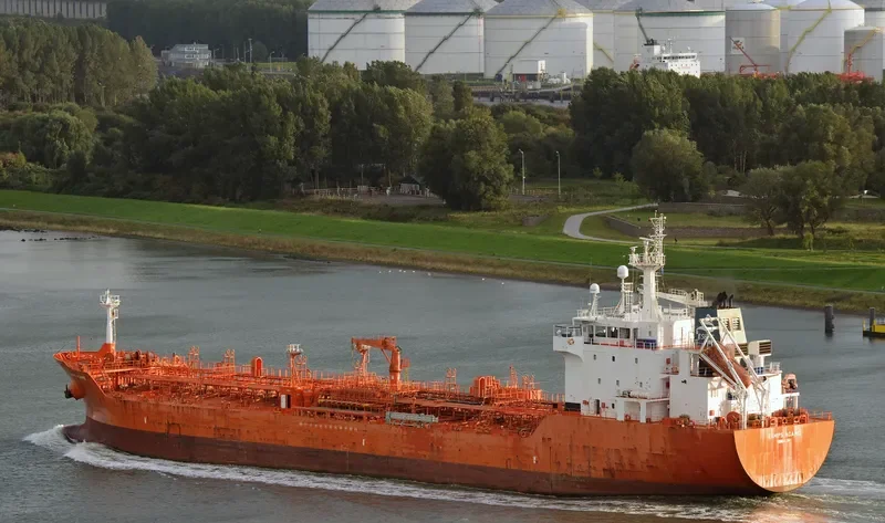 ESHIPS AGAMID Tanker IMO 9353864 photo 8