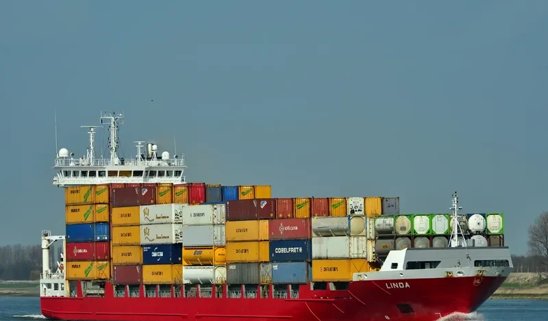 LINDA Container Ship IMO 9354325 photo 9