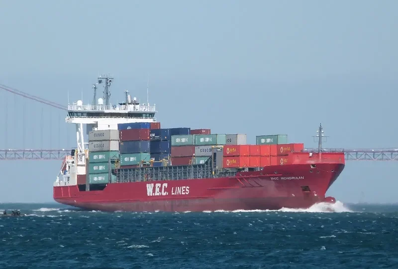 WEC MONDRIAAN Container Ship IMO 9354363 photo 5