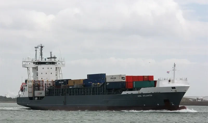 ARA ATLANTIS Container Ship IMO 9354375 photo 2