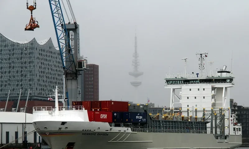 HENNEKE RAMBOW Container Ship IMO 9354430 photo 2