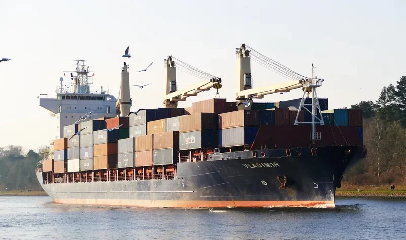 CAPITAINE TASMAN Container Ship IMO 9354533 photo 2