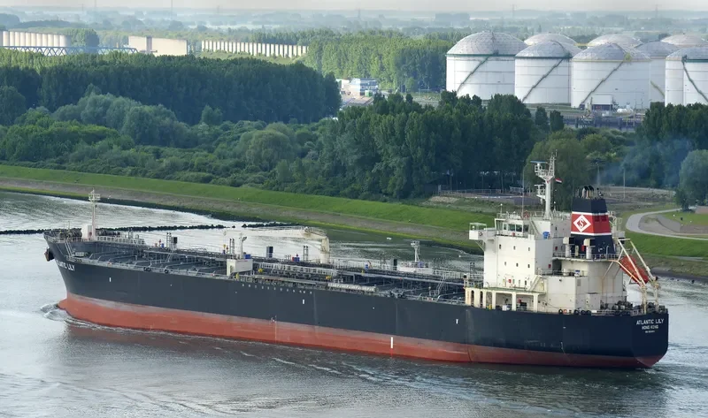ATLANTIC LILY Tanker IMO 9354894 photo 2