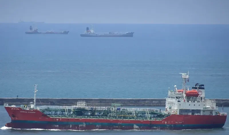UNAM PIONEER Tanker IMO 9355020 photo 2