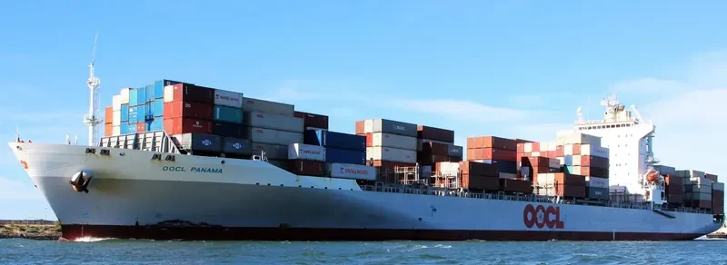 OOCL PANAMA Container Ship IMO 9355769 photo 9