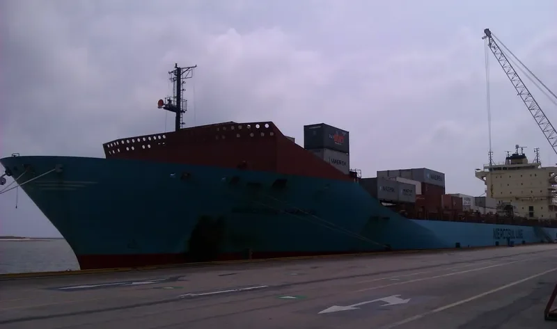 MAERSK NAIROBI Container Ship IMO 9356165 photo 8