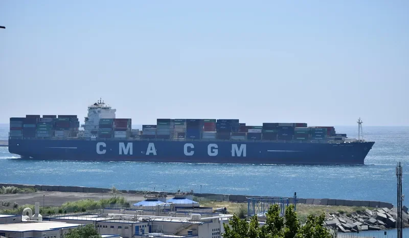 CMA CGM HYDRA Container Ship IMO 9356309 photo 16
