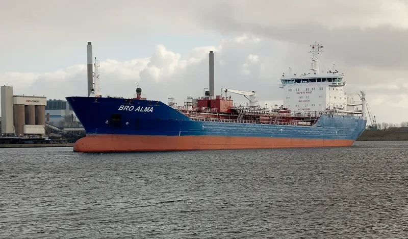 BRO ALMA Tanker IMO 9356610 photo 8