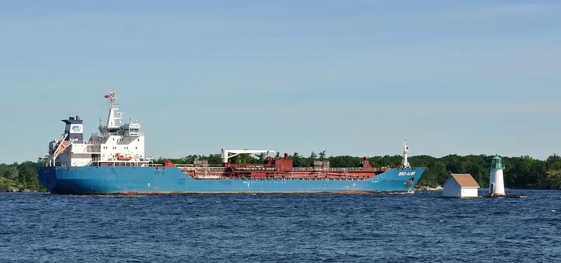 BRO ALMA Tanker IMO 9356610 photo 10
