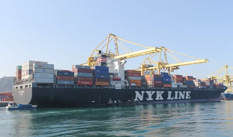 ONE THESEUS Container Ship IMO 9356701 photo 7