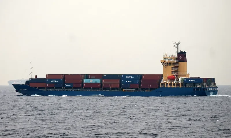 HF WEALTH Container Ship IMO 9356799 photo 2